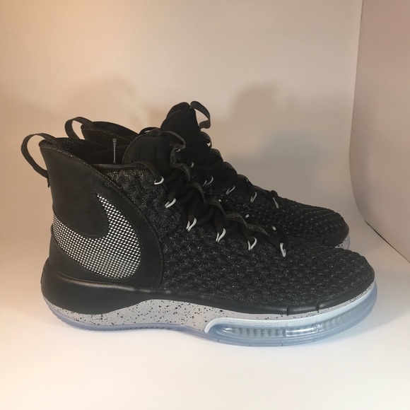 nike lob basketball shoes